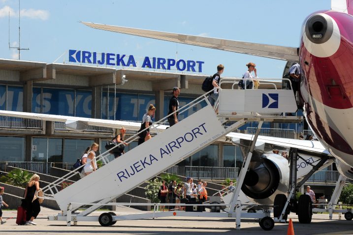 Zračna luka Rijeka vratila prošlogodišnji Cjenik za visoko frekventne korisnike parkirališnog prostora